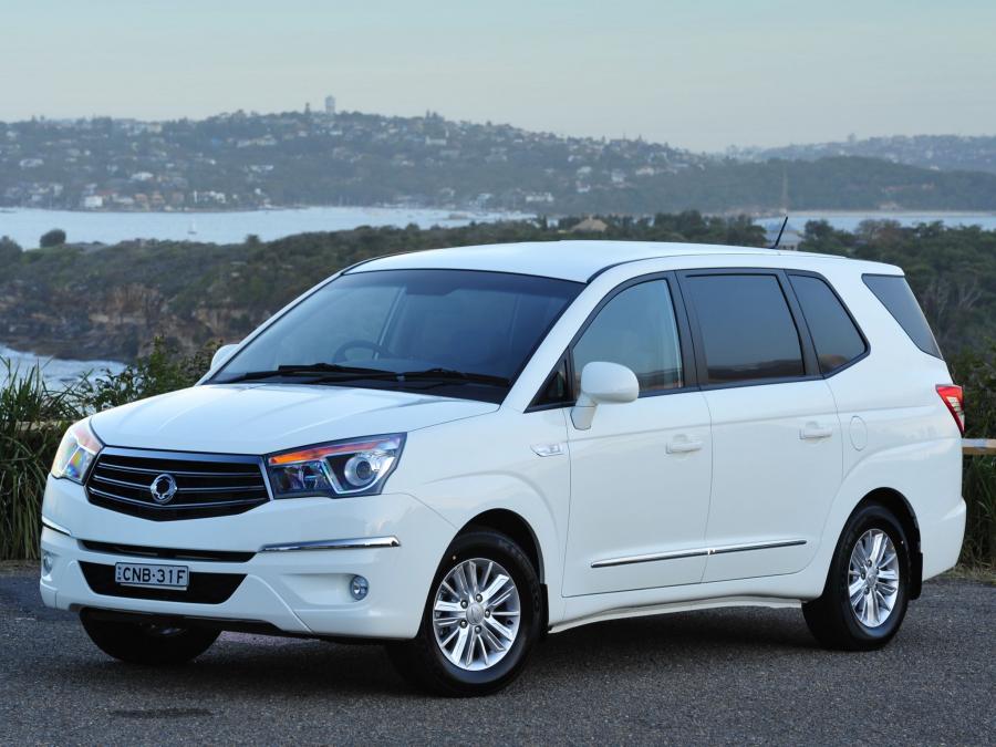  SsangYong Stavic 2013 года  (фото 7 из 12)